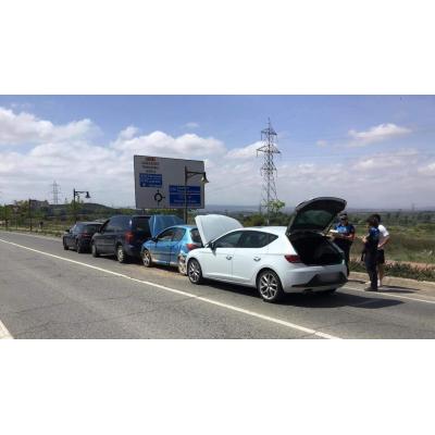 Un despiste provoca un accidente en cadena con cuatro coches y una mujer herida en una carretera de Navarra