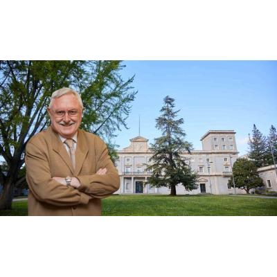 Fallece Daniel Fos, figura clave y pionero de la Facultad de Farmacia de la Universidad de Navarra