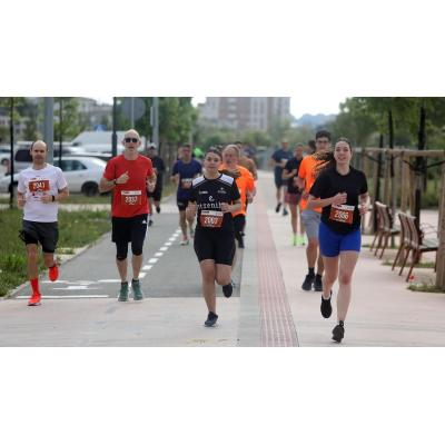El Cross Solidario Memorial J.J. Esparza reúne a casi un millar de corredores en la Txantrea