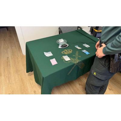 La actitud nerviosa de un hombre en Noáin destapa un posible caso de tráfico de drogas