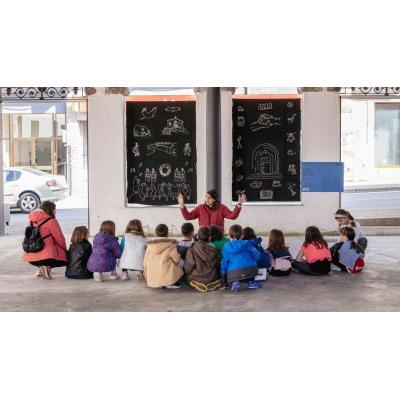 Más de 2.400 personas participan en un proyecto que acerca el arte contemporáneo a toda Navarra
