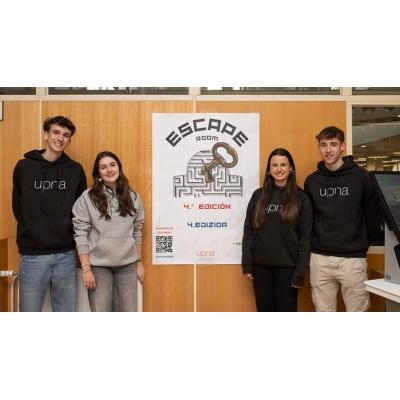 Los cuatro alumnos de Ciencia de Datos que han ganado el competitivo escape room de la Biblioteca de la UPNA