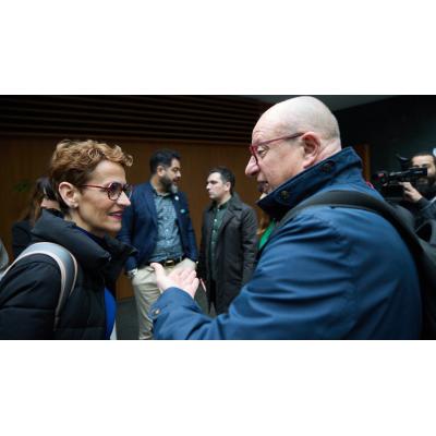 Chivite aparta a Gimeno de la negociación sobre el cierre de aulas en la concertada y pone a Remírez al frente