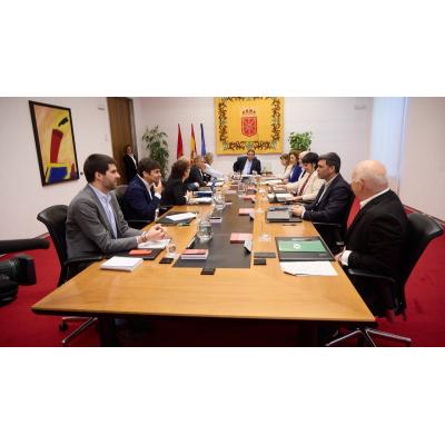 El Parlamento frena la comparecencia de Chivite por el caso Sendaviva pese a la admisión a trámite de una querella criminal