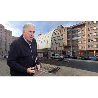 Asiron se carga cuatro plazas en un aparcamiento de Pamplona para crear un nuevo paso peatonal