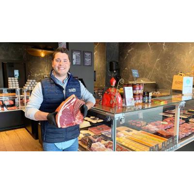 El navarro que estudió márketing y dirige ahora la carnicería familiar en Pamplona: ”Me hace mucha ilusión”