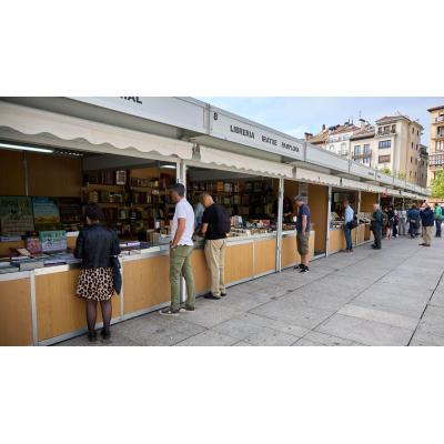 La Feria del Libro de Navarra crece fuera de Pamplona con encuentros literarios en varios pueblos