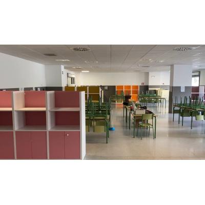 El colegio de Navarra que estrena comedor gracias al talento de unos estudiantes de FP de carpintería