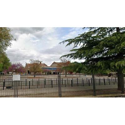 El gobierno de Chivite pondrá módulos prefabricados en el patio de un colegio para comenzar la enseñanza en euskera