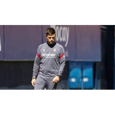 Osasuna se carga a Lisci tras una penosa temporada que estuvo a punto de terminar en tragedia