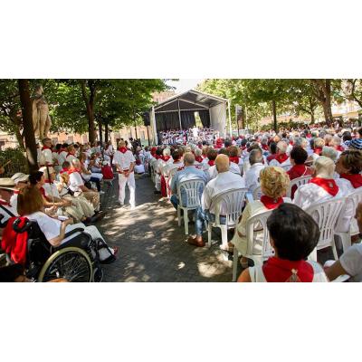 Asiron traslada las jotas y el escenario de San Fermín a una plaza de Pamplona debido a las obras del paseo de Sarasate