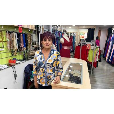 Katy, la navarra que dice adiós a su tienda después de tres décadas: “Vamos a desaparecer todas”
