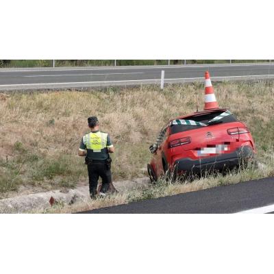 Dos heridos tras un grave accidente entre un turismo y una furgoneta en la AP-15 en Pamplona