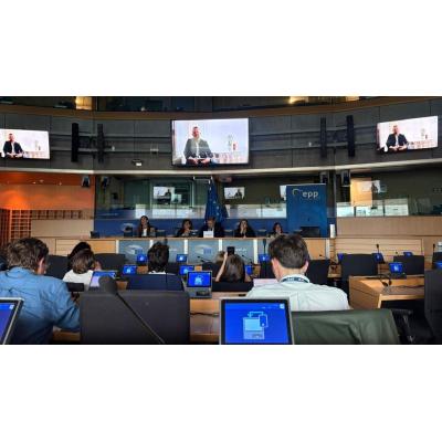 Los jóvenes de Navarra que han contado en Bruselas cómo ETA marcó la infancia de los nietos de sus víctimas