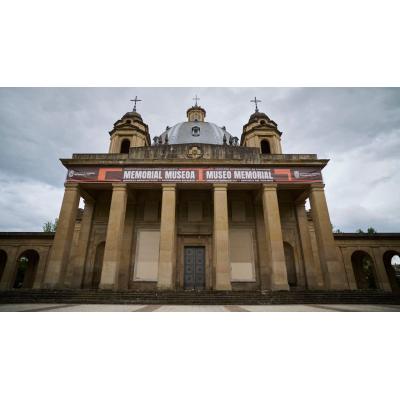 El futuro del Monumento a los Caídos de Pamplona entra en una fase decisiva con dos propuestas sobre la mesa
