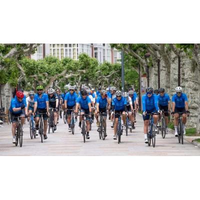 De Corella a Santiago: arranca la ruta ciclista Xacobea con el sello del navarro Antonio Catalán