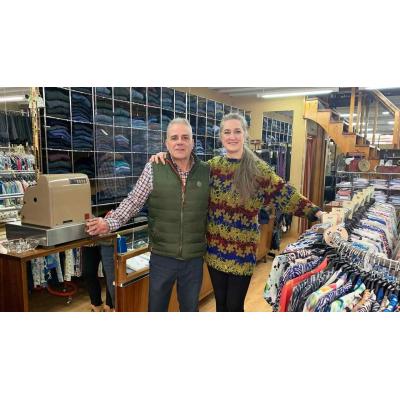 La tienda de ropa de Burlada que resiste tras casi 60 años: "Nos da justo para un sueldo entre los dos"