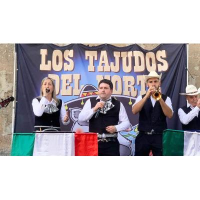 El grupo de rancheras que triunfa en los pueblos de Navarra: "Empezamos haciendo rondas coperas"