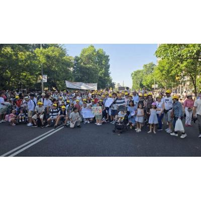 El viaje de unas familias navarras para ver al Papa León XIV: "Ha merecido muchísimo la pena"