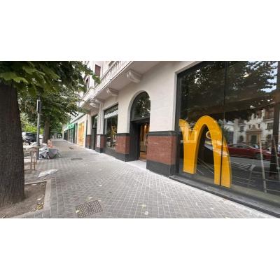McDonald’s acelera para abrir su nuevo local en el centro de Pamplona antes de San Fermín
