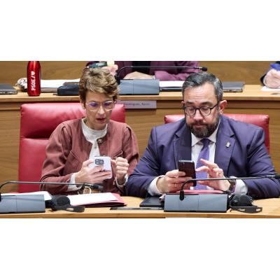 Vox pregunta a Chivite por su aparición en los papeles de Leire Díez tras reunirse con Antxon en Servinabar