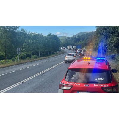 Tráfico interrumpido en sentido Pamplona por un camión averiado en una carretera de Navarra