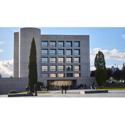 La Universidad de Navarra, primera privada en investigación en un prestigioso ranking nacional